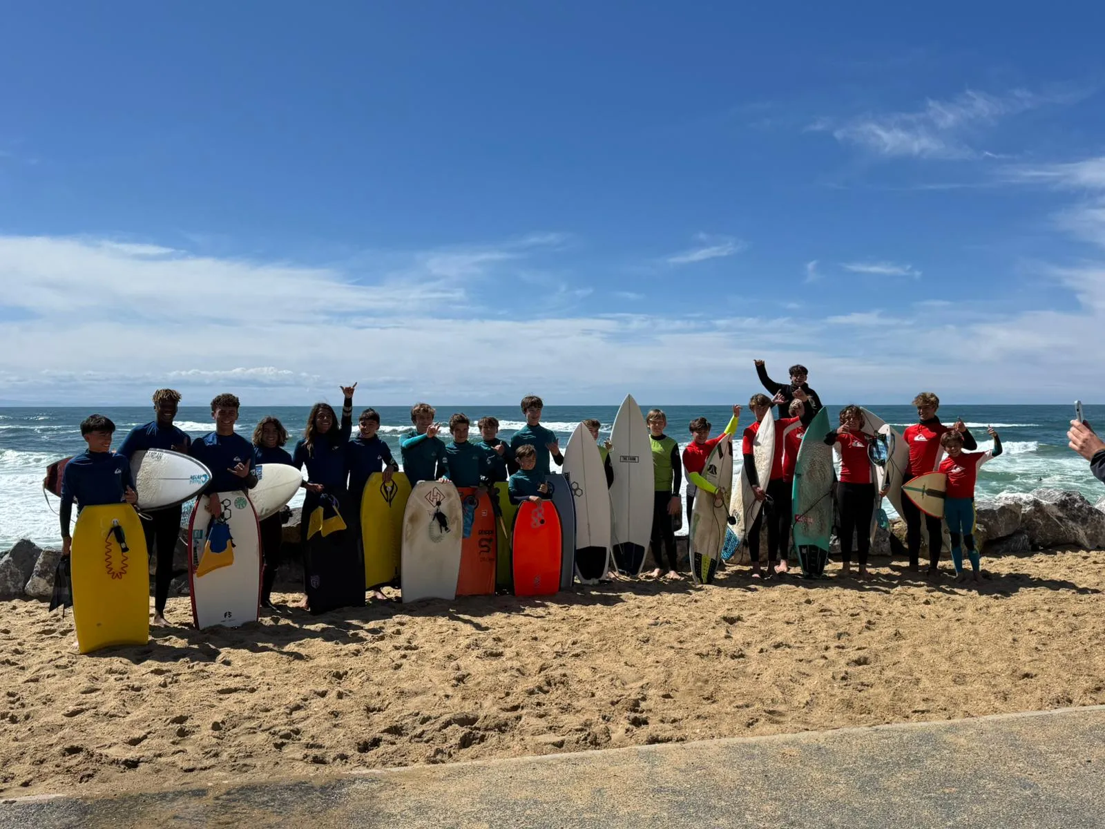 Groupe de compétiteurs surf et bodyboard du Santocha