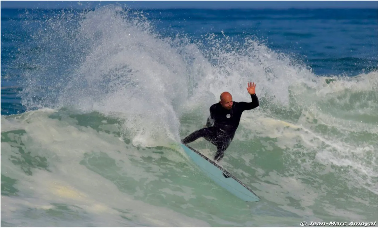 Rogerio Rondon en cutback au Santocha Surf Club